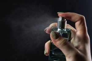 Titik Semprot Parfum Untuk  Wangi Sepanjang Hari