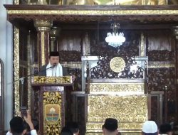 Al Haris Tunaikan Sholat Idul Fitri 1445 H di Masjid Agung Al Falah Jambi